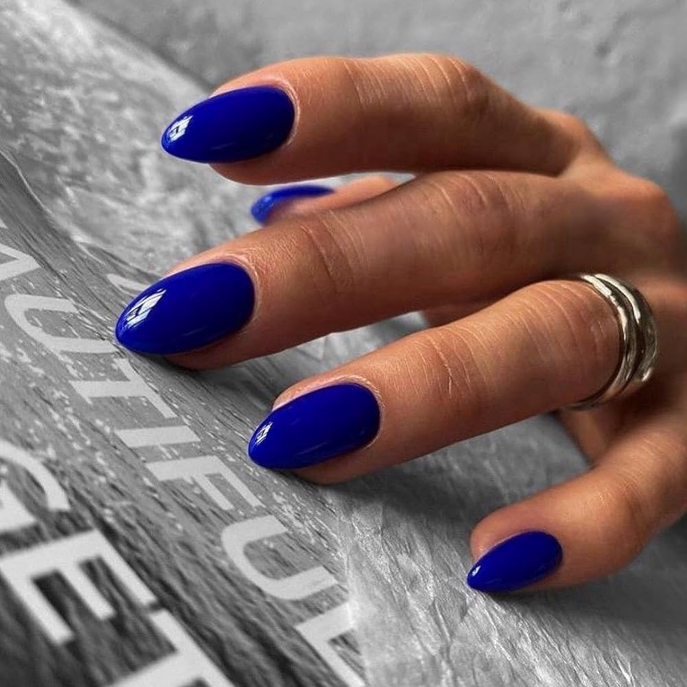 royal blue nails