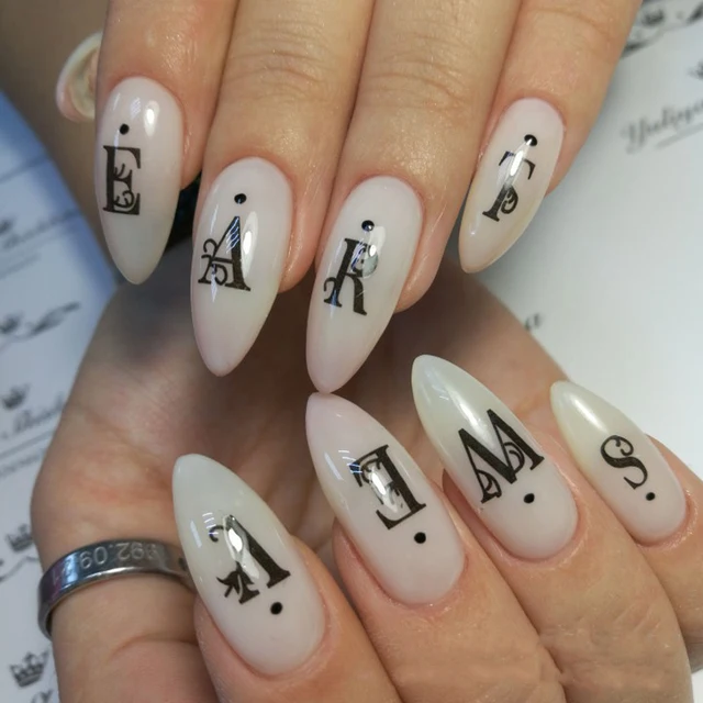 Paris Nails