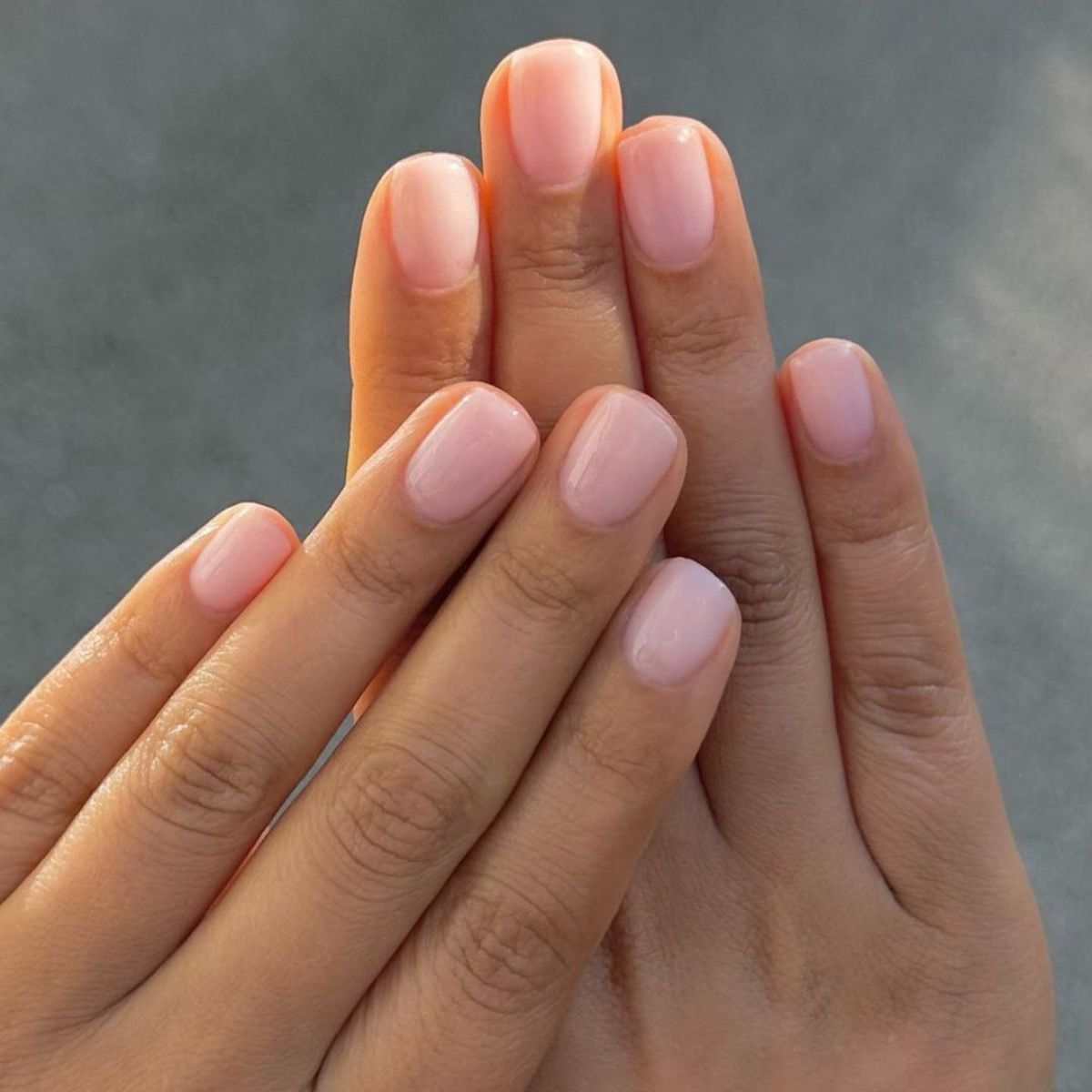 How to apply gel polish on natural nails?