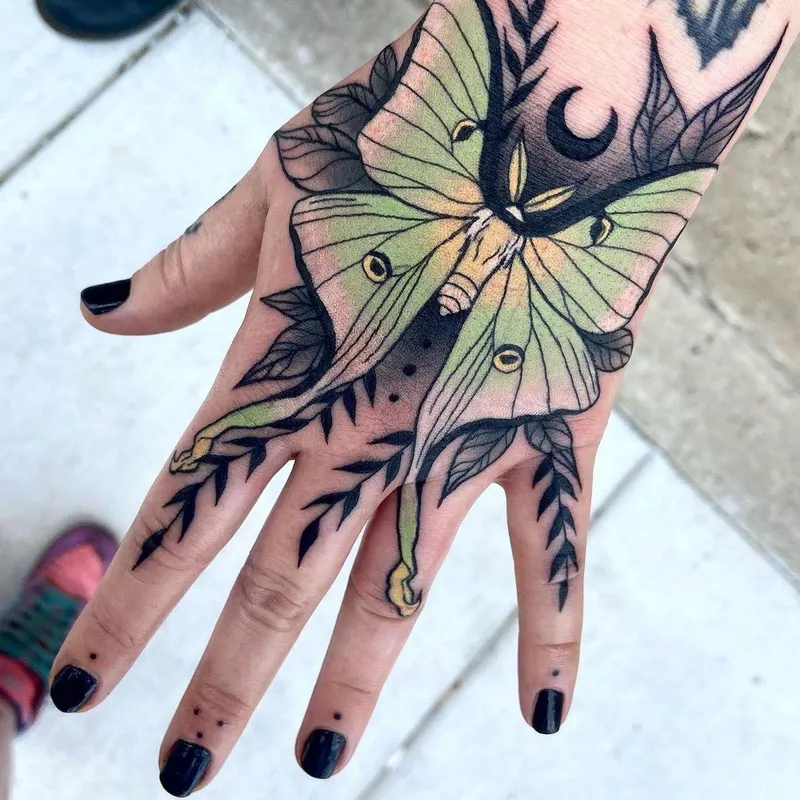 hand tattoo